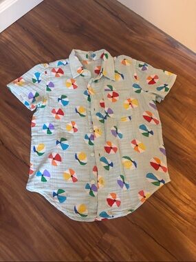 Primary Light Blue Short Sleeve Shirt with Multicolor Beach Ball Print